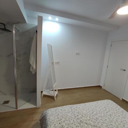 Piso 3 Dormitorios Renovado Centro Urbano دينايا المظهر الخارجي الصورة